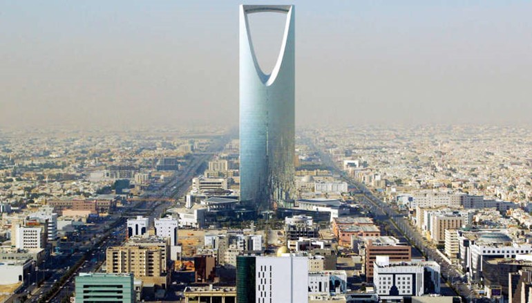 تراجع اسعار النفط اثر بشكل ملحوظ على المؤشرات المالية والاقتصادية للسعودية ﻿