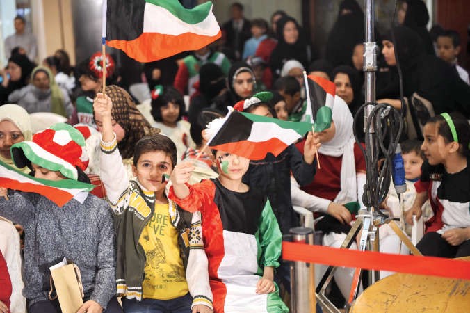 فرحة من الكبار والصغار خلال المهرجان 