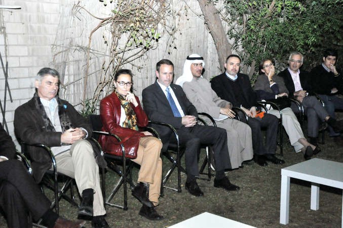 السفير كريستيان نخلة والزميل محمد الخالدي وعدد من الحضوراحمد علي﻿