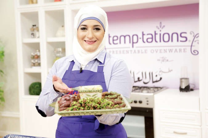 منال العالم 