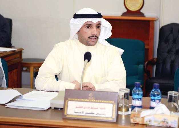 رئيس مجلس الامة مرزوق الغانم خلال ترؤسه اجتماع اللجنة المالية مع الحكومة﻿