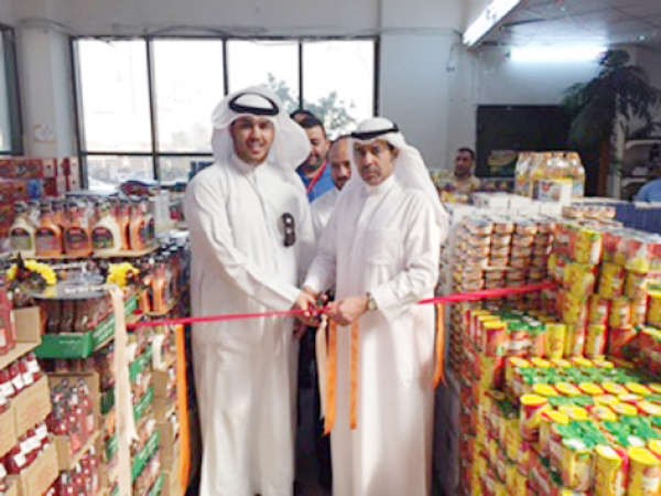 مطلق الحريجي مفتتحا المهرجان