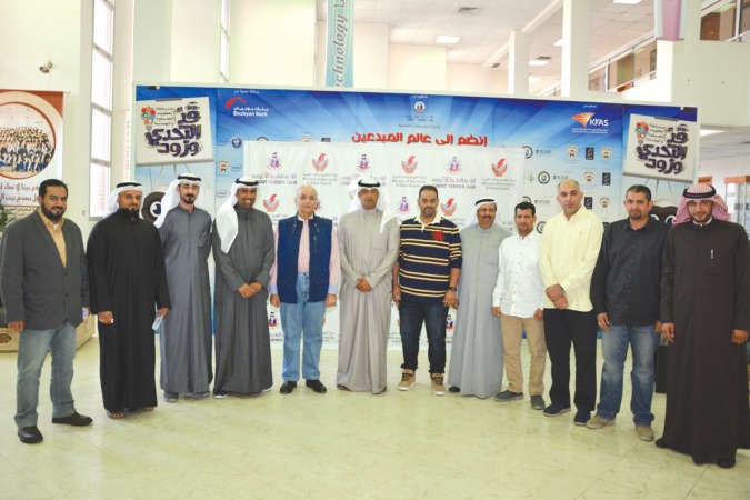  علي الجمعة مستقبلا مفؤاد العون لدى زيارته للنادي العلمي﻿