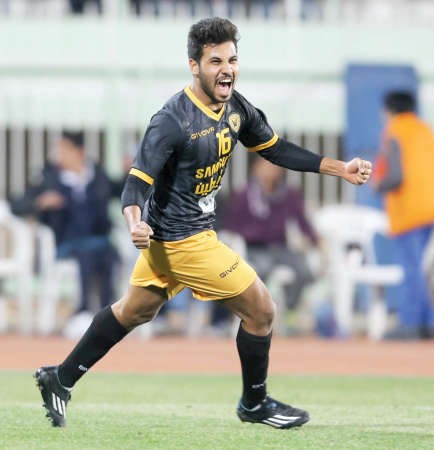 «يطلع منه»