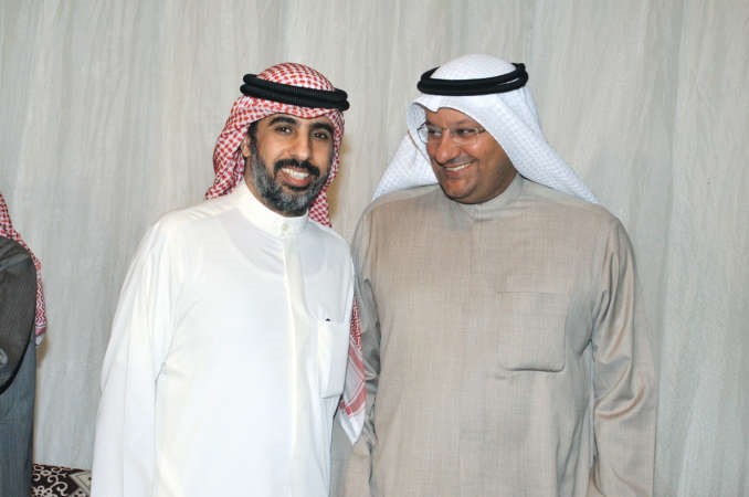 دعلي العبيدي يهنئ الخميس
