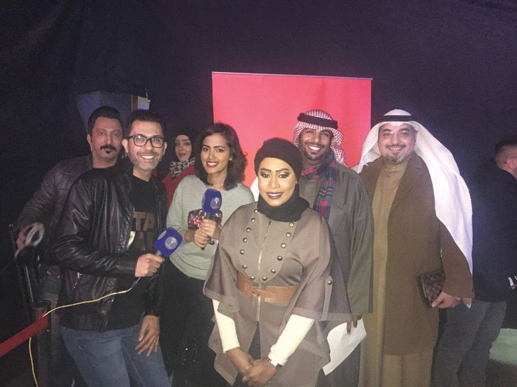  ومع ايمان نجم ومحمد الدغيشم وخالد العجلان ونوف المضيان وبدر الرباح﻿