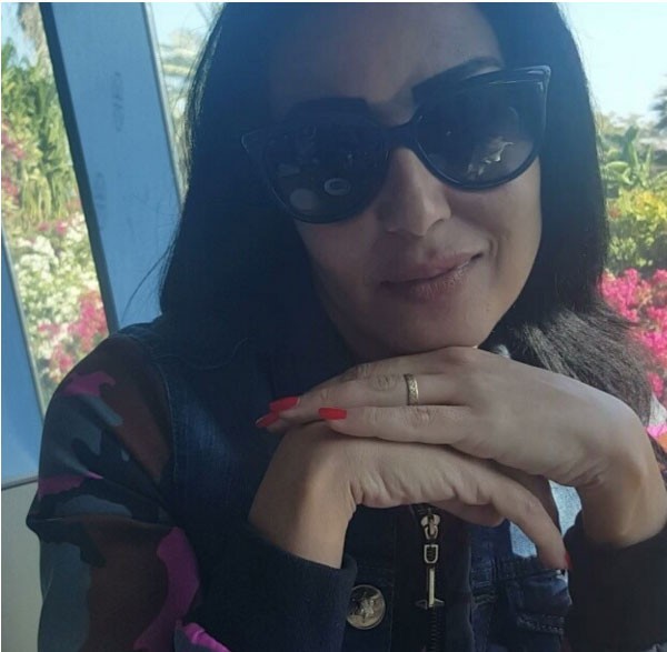 بالصور.. شاهد خاتم زواج سمية الخشاب للمرة الأولى