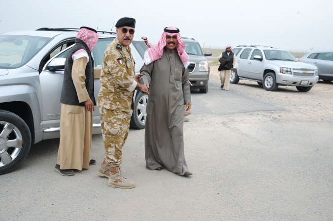 اللواء الشيخ محمد اليوسف مستقبلا سمو ولي العهد الشيخ نواف الاحمد﻿