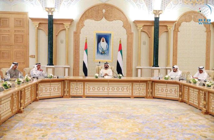 سمو الشيخ محمد بن راشد ال مكتوم نائب رئيسالدولة رئيس مجلس الوزراء حاكم دبي خلال تراسه الاجتماع الاول لحكومة المستقبل امسوام﻿