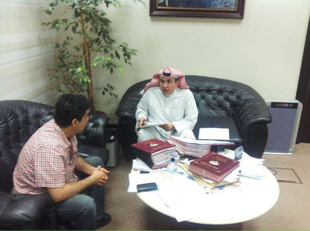 ممحمود رمضان متحدثا الى الزميل فرج ناصر﻿