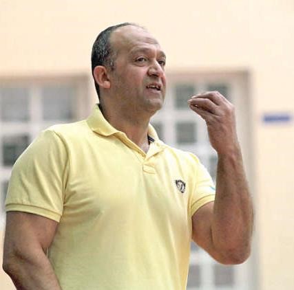 المدرب محمد عبدالمعطي