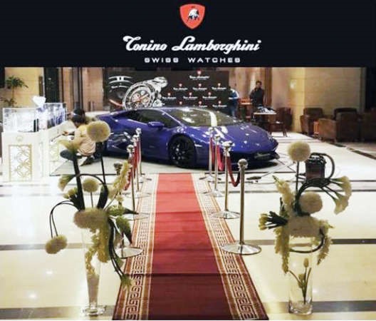 روائع جنيف للساعات تطلق إصدارات حصرية من الهواتف الذكية Tonino Lamborghini