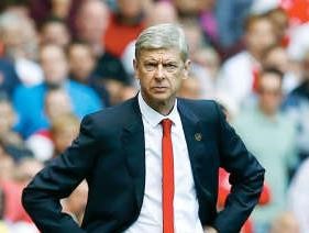 فينغر يؤكد حظوظ فريقه في المنافسة على لقب الدوري