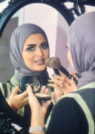 هبـة دشتي شفافة لا تعرف التجمّل واجتماعية بحدود العادات والتقاليد