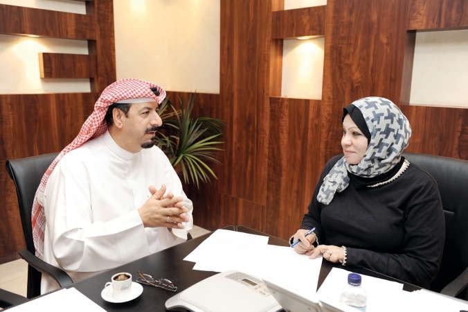 الفنان فريد العلي يتحدث للزميلة ليلى الشافعي﻿