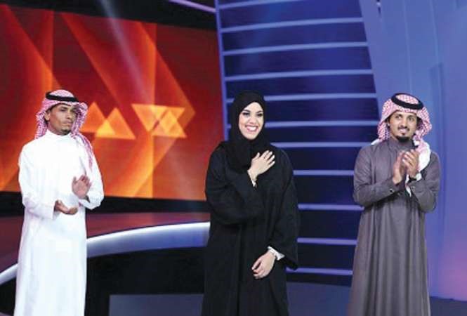 سامي العرفج وزينب البلوشي وعبيد الدوسري خلال الحلقة