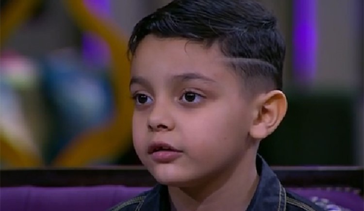 بالفيديو.. أحمد السيسي يفجر مفاجأة حول سبب خروجه من "فويس كيدز"