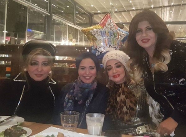 بالصور.. سهير رمزي تحتفل بميلادها بخلعها الحجاب واستبداله بقبعة تظهر الكثير من شعرها