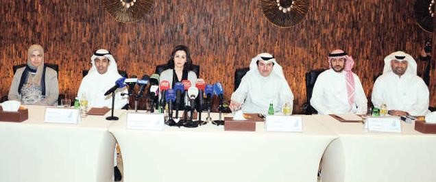 الشيخة الزين الصباح متوسطة شفيق السيد عمر ومشعل السبيعي ومشعل الجنوبي وعبدالله بوشهري وفاطمة الموسويريليش كومار﻿