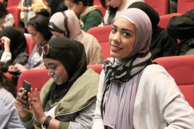 عالية التميمي احدى العضوات