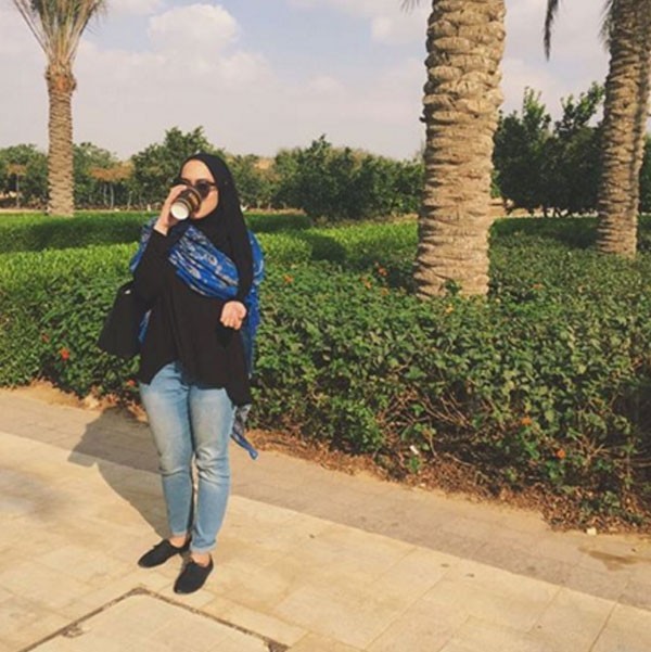 بالصور.. حفيدة عبدالرحمن أبو زهرة تخطف الأنظار  بموهبتها