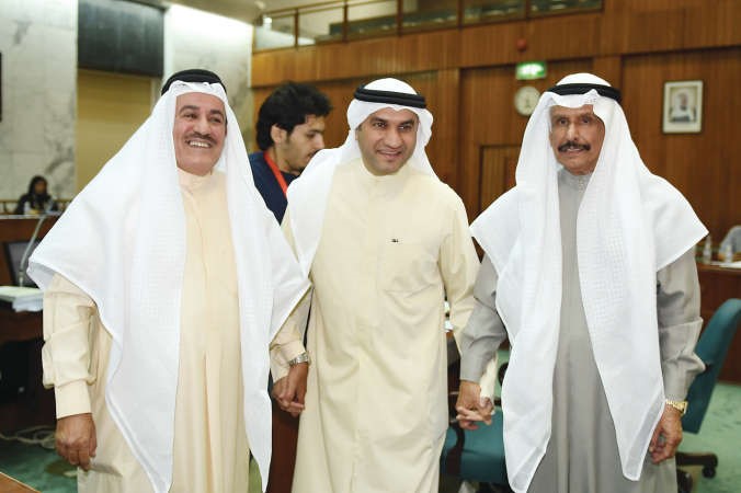 محمد المعجل وعبدالله الكندري واحمد الفضالة ﻿