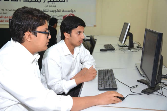 ثانويتا حمود الجابر وبيان تفوزان بمسابقة التوعية ضمن «ميكانيكا السيارات 2016»