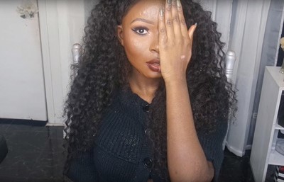 بالصور.. أصبحت فنانة ماكياج بعد سخرية الجميع من حروقها
