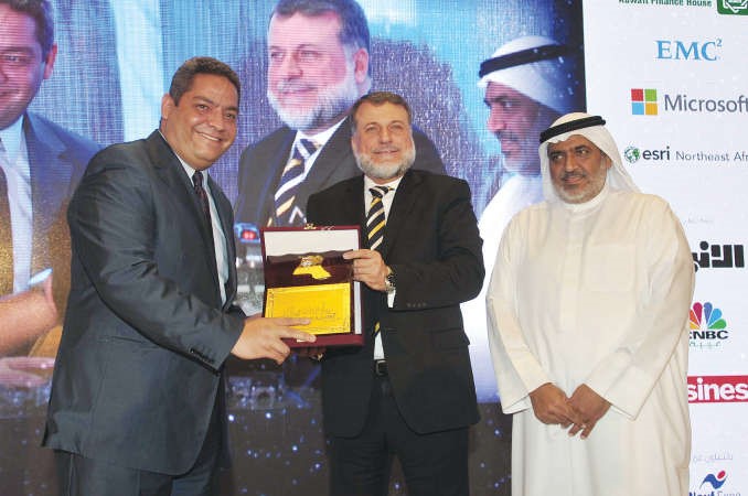 تكريم المدير الاقليمي بالكويت لشركة EMC سامر صابر﻿
