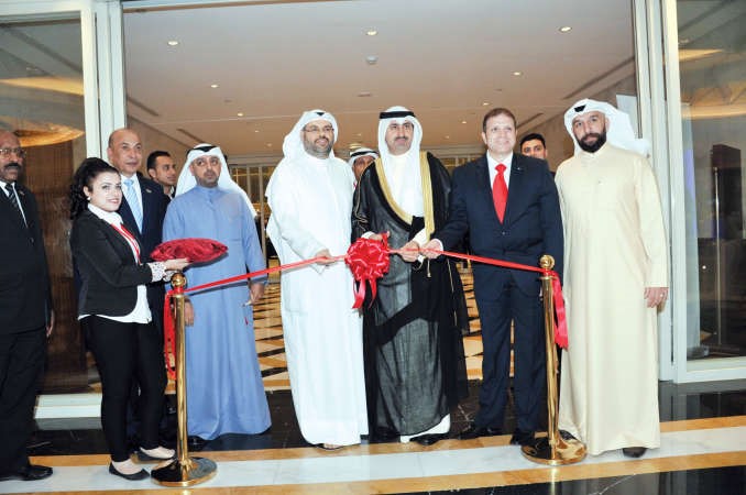 الشيخ نمر الصباح مفتتحا معرض العقارات الكويتية والدولية	ريليش كومار﻿