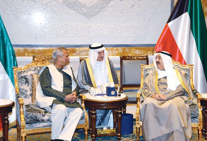 صاحب السمو الامير الشيخ صباح الاحمد لدى لقائه البروفيسور محمد يونس
﻿