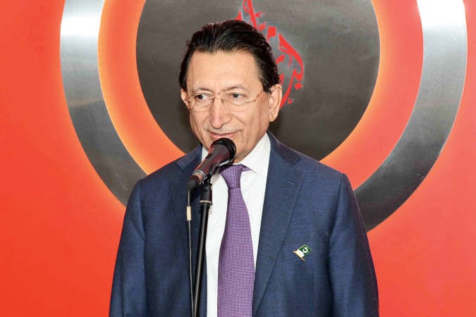 السفير الباكستاني محمد خان﻿