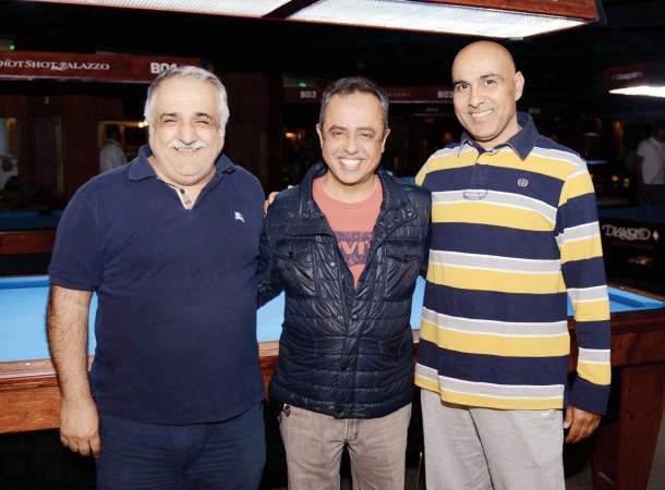 مدير عام شركة نبيك تفوز عادل الغريب مع الغنيم والخالدي خلال البطولة ﻿