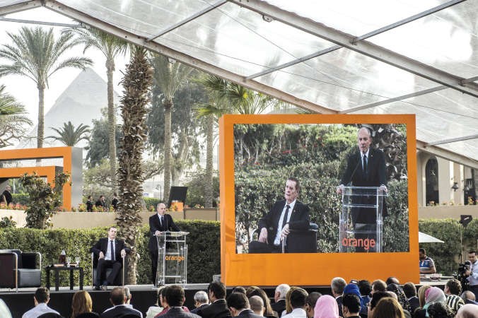 ستيفان ريتشارد متحدثا خلال المؤتمر الصحافي	 افپ﻿