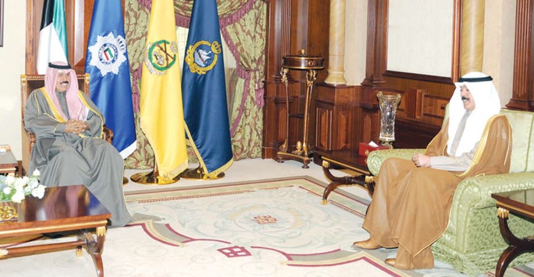 سمو ولي العهد الشيخ نواف الاحمد مستقبلا الشيخ محمد الخالد ﻿