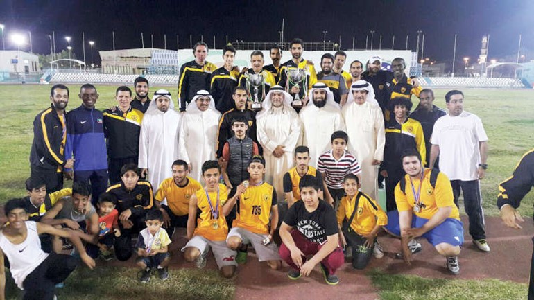 القادسية متوجا ببطولتي العمومي والناشئين