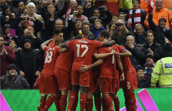 ليفربول يعاقب مانشستر يونايتد بهدفين بالدوري الأوروبي