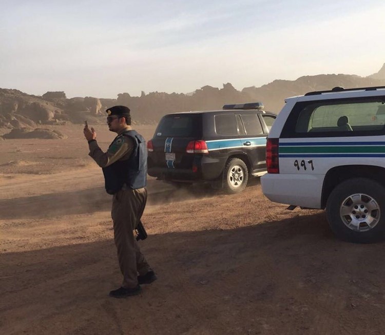 بالصور.. رجال الأمن داهموا الإرهابيين الدواعش قاتلي  رجل الأمن السعودي بدر الرشيدي وأجهزوا عليهم في جبال حائل
