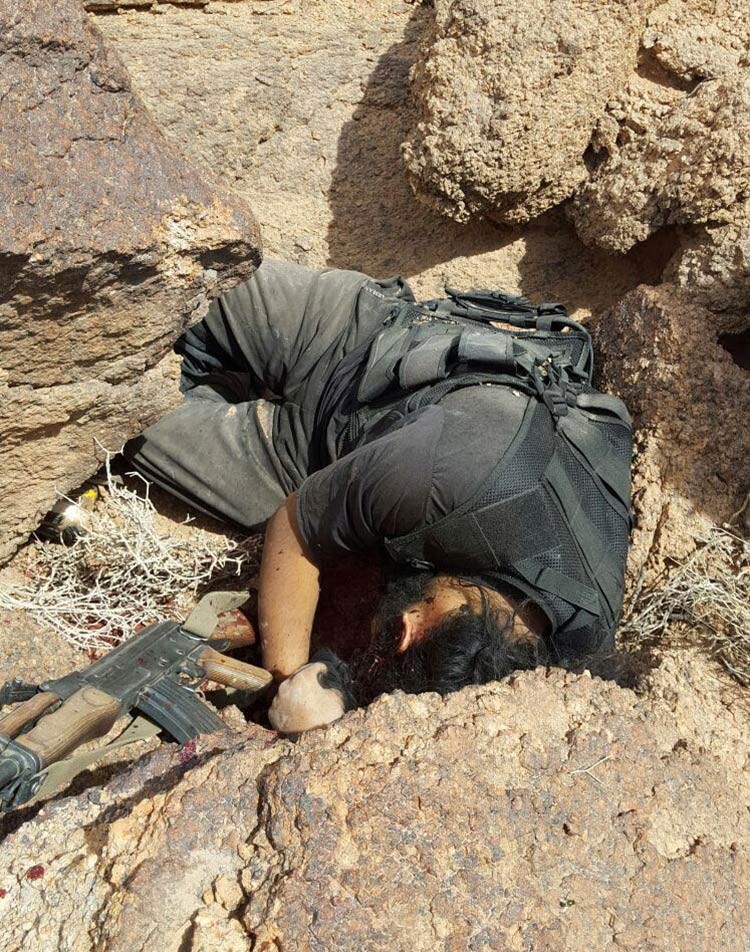 بالصور.. رجال الأمن داهموا الإرهابيين الدواعش قاتلي  رجل الأمن السعودي بدر الرشيدي وأجهزوا عليهم في جبال حائل