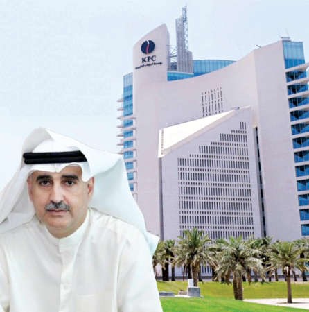 لقاءات مكثفة لمؤسسة البترول والشركات النفطية مع الموظفين لاطلاعهم على حقيقة تقنين المصروفاتوفي الصورة نزار العدساني ﻿