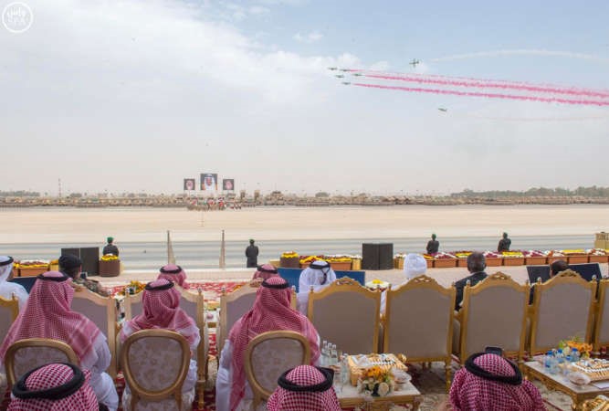 خادم الحرمين : فخورون بتضامننا.. وعازمــون على ردع قوى الشر والتطرف ومحاربة الإرهاب