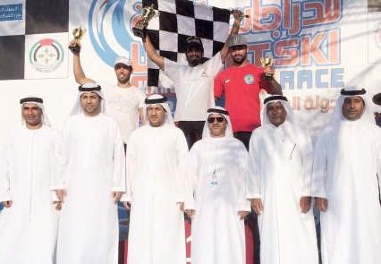 يوسف العبدالرزاق على منصة التتويج 