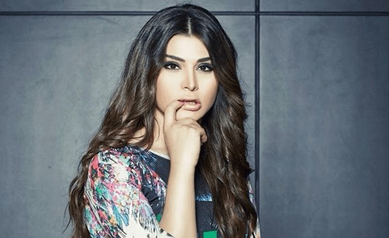 محكمة مصرية تصدر قراراً بأنوثة فنّانة بعد اتهامها بأنها رجل.. تزوج 3 مرات