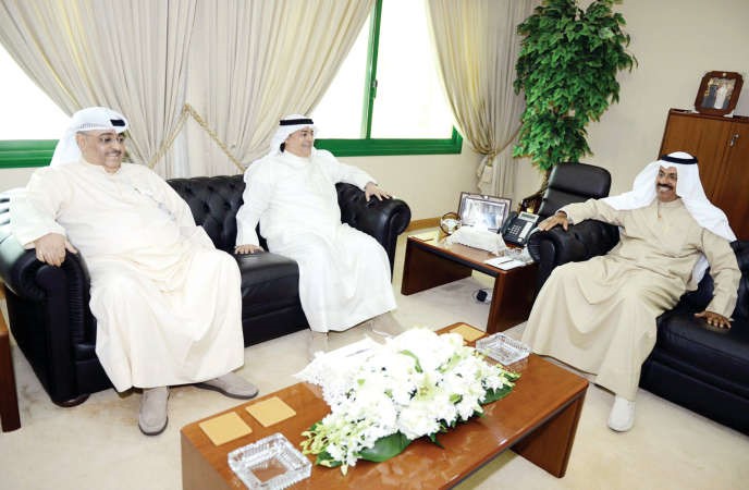 الشيخ احمد النواف مستقبلا صلاح المضف
