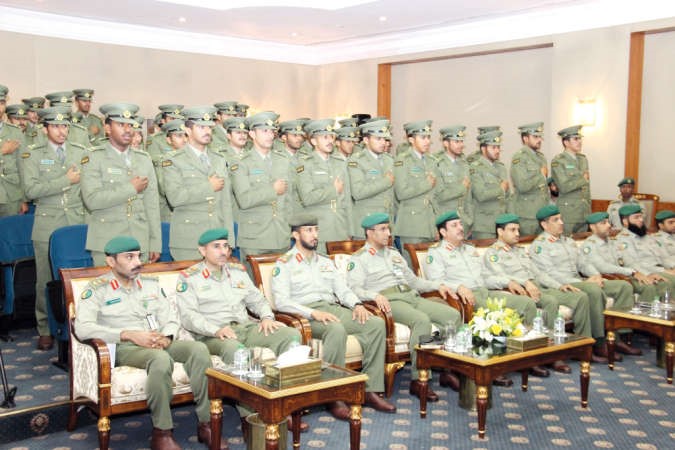 عدد من قيادات الحرس والضباط الجدد خلال اللقاء