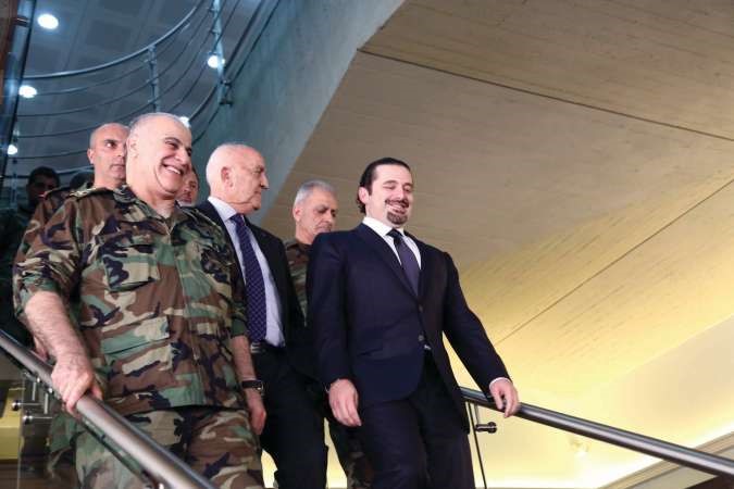الرئيس سعد الحريري خلال زيارته لمقر وزارة الدفاع في اليرزة وفي استقباله وزير الدفاع وقائد الجيش	محمود الطويل﻿