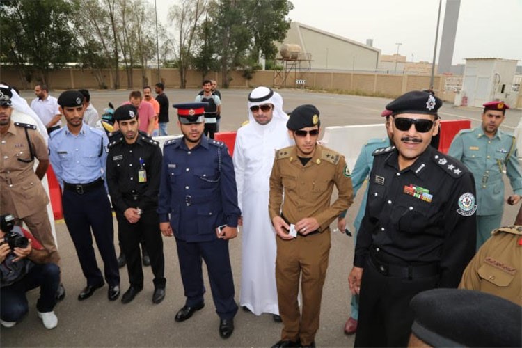 اللواء المهنا يتفقد فتح البلوكات الخاصة بالمخالفات والإفراج الفوري عن المركبات المحجوزة 