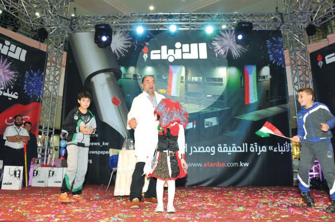 ساحر العلوم المرحة يقدم احدى الفقرات﻿