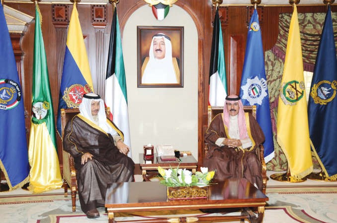 سمو ولي العهد الشيخ نواف الاحمد مستقبلا سمو رئيس الوزراء الشيخ جابر المبارك