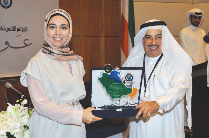 تكريم ممنار الراشد من مؤسسة الكويت للتقدم العلمي﻿